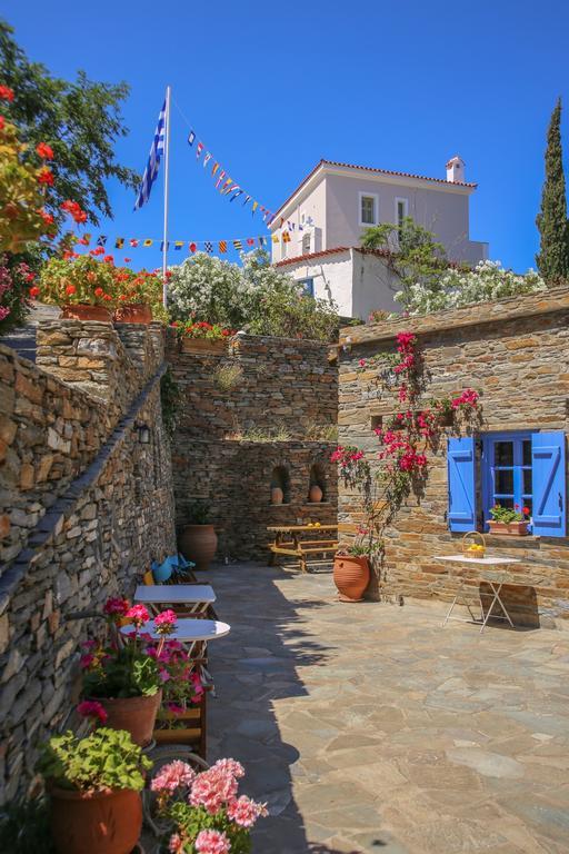 Saint Louis Aparthotel Ándros Екстериор снимка